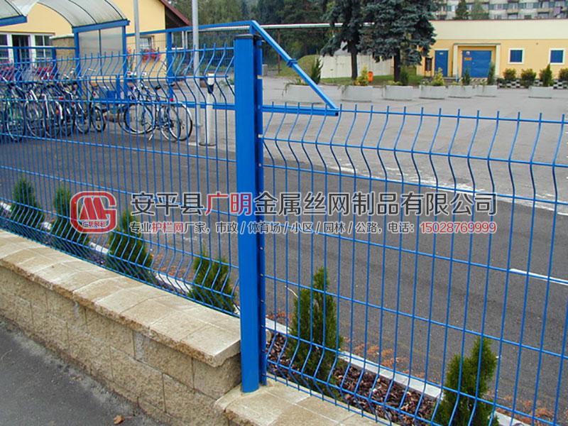小區(qū)護欄網(wǎng)